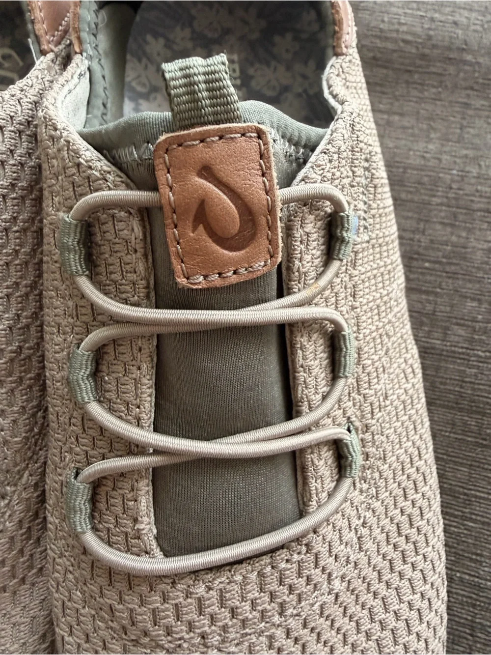 OluKai Alapali Brown Knit Shoes Comfort Sneakers Pull On Comfy Lightweight Sz 9